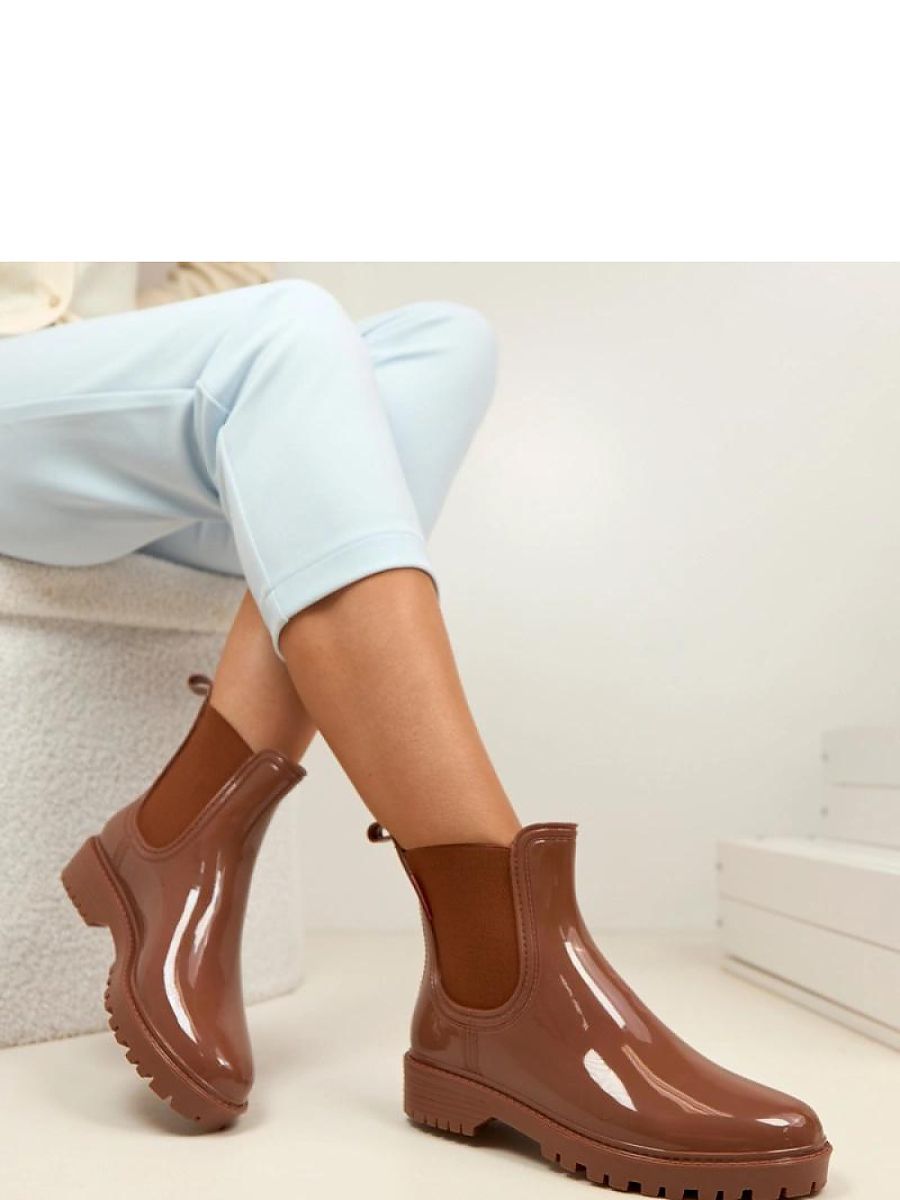 Bottes de pluie marron en caoutchouc, vue de profil et face — vue 3