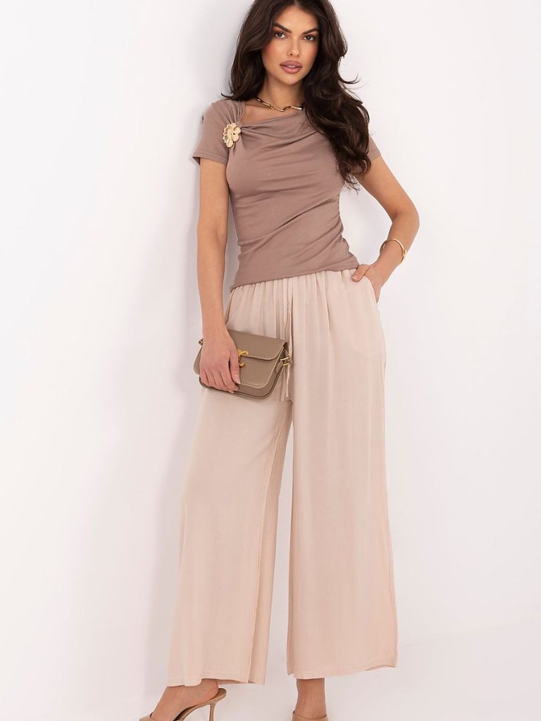 Pantalon palazzo beige en viscose, coupe fluide et jambes larges