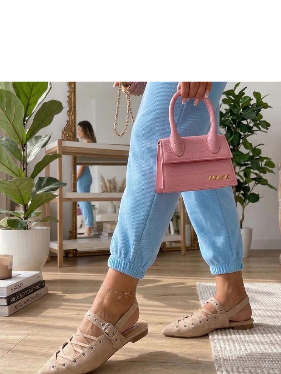 Ballerine beige Solea en cuir suédé, bout pointu, vue de côté — vue 1